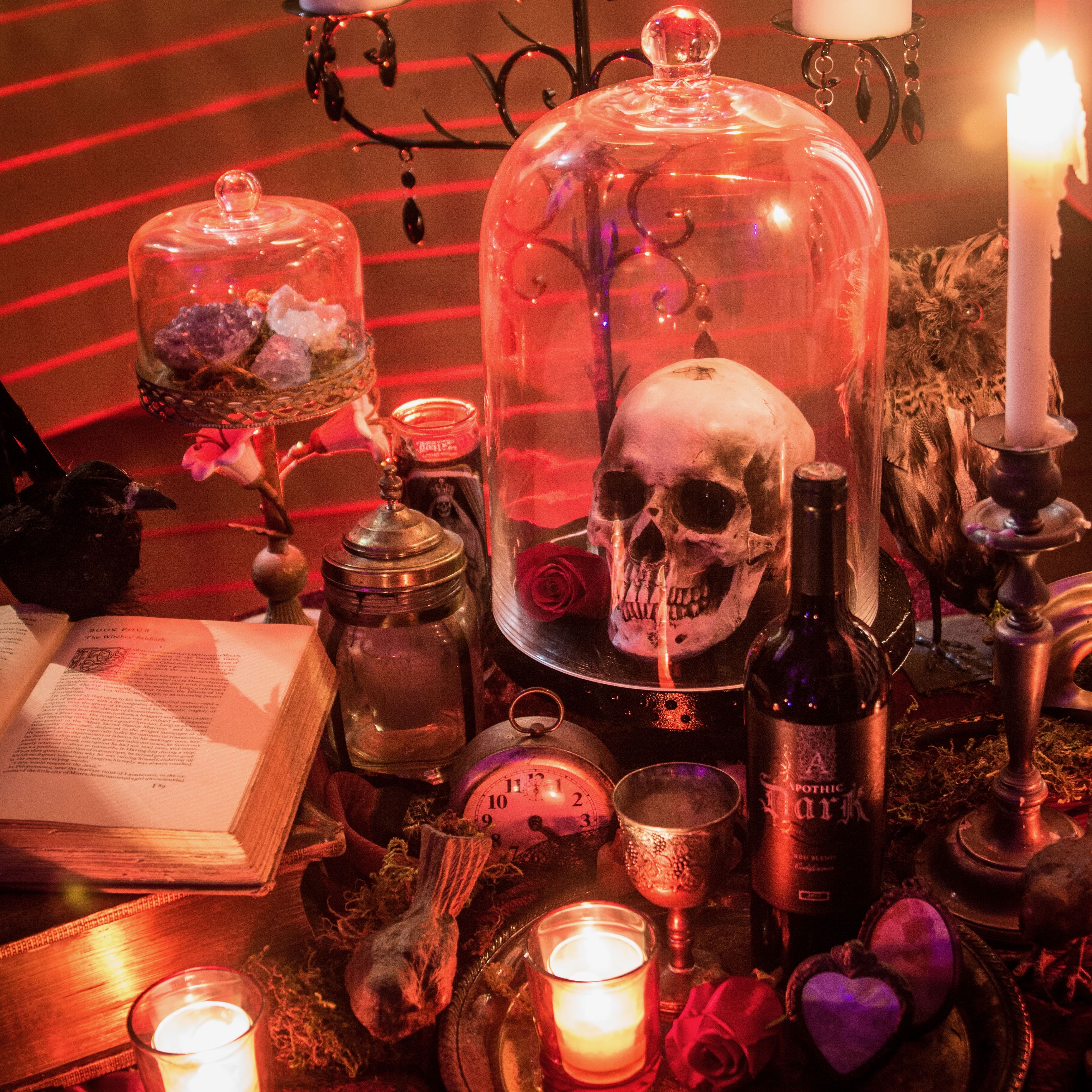 The Wicked Widow altar